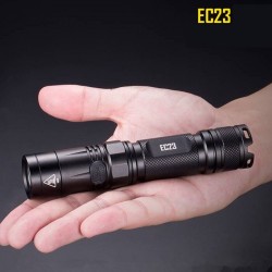 פנס טקטי קטן ועוצמתי 1800 לומן NITECORE EC23